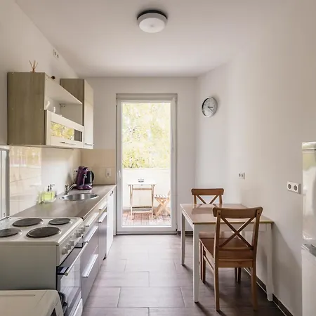 Centrally Located 2-Room Apartment Hannover Exterior photo
