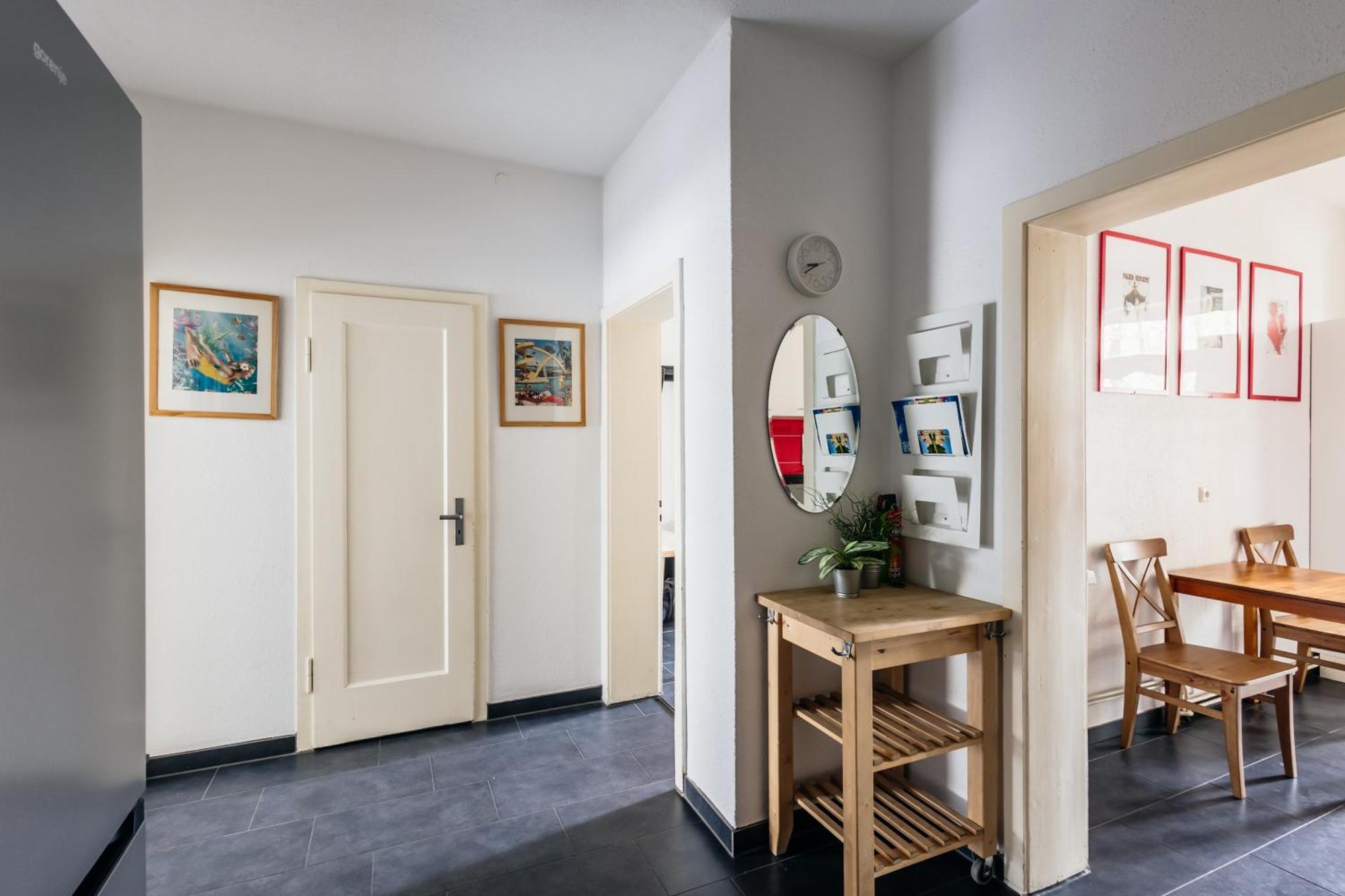 Apartment Centrally Located 2-room Hannover
