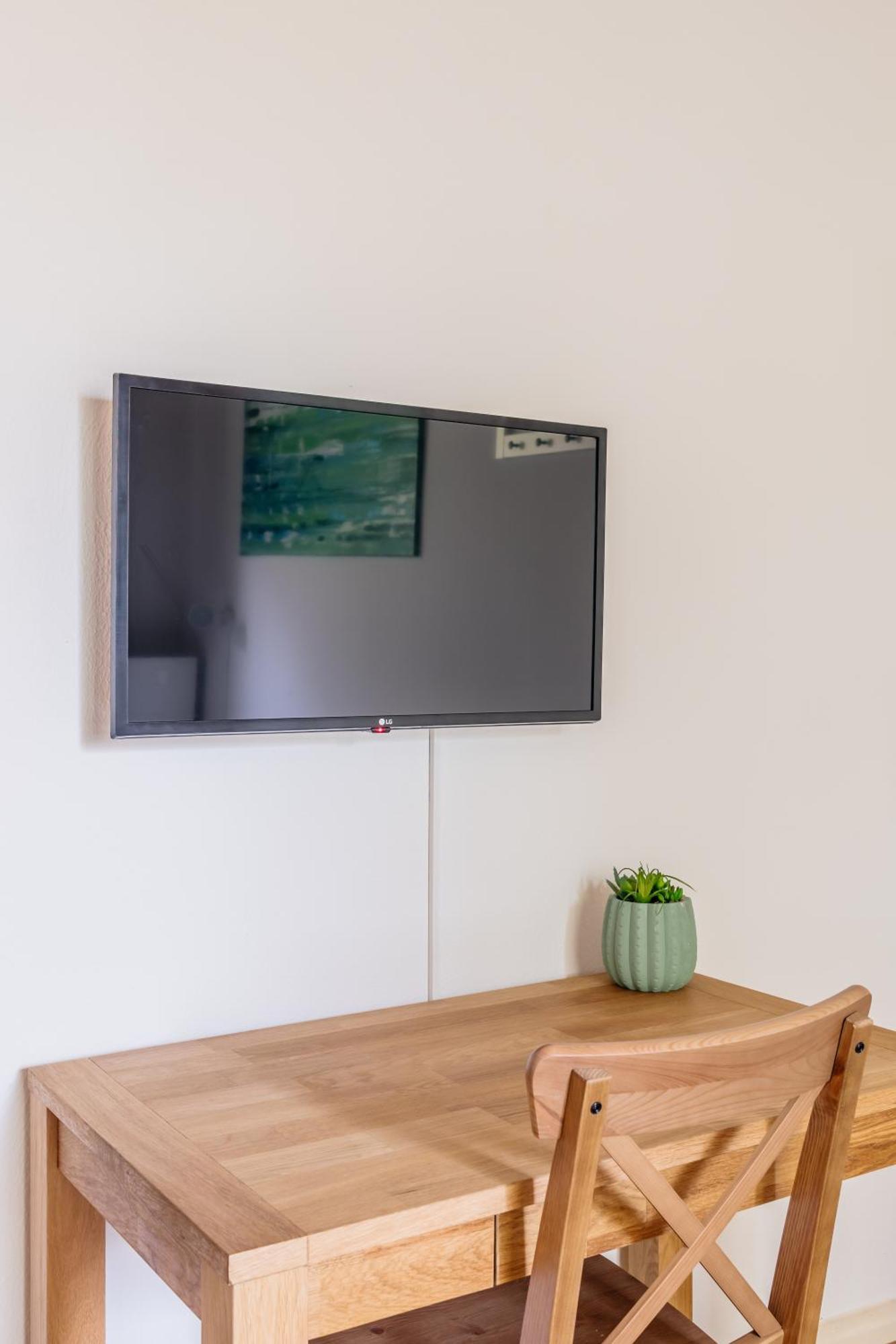 Centrally Located 2-room *