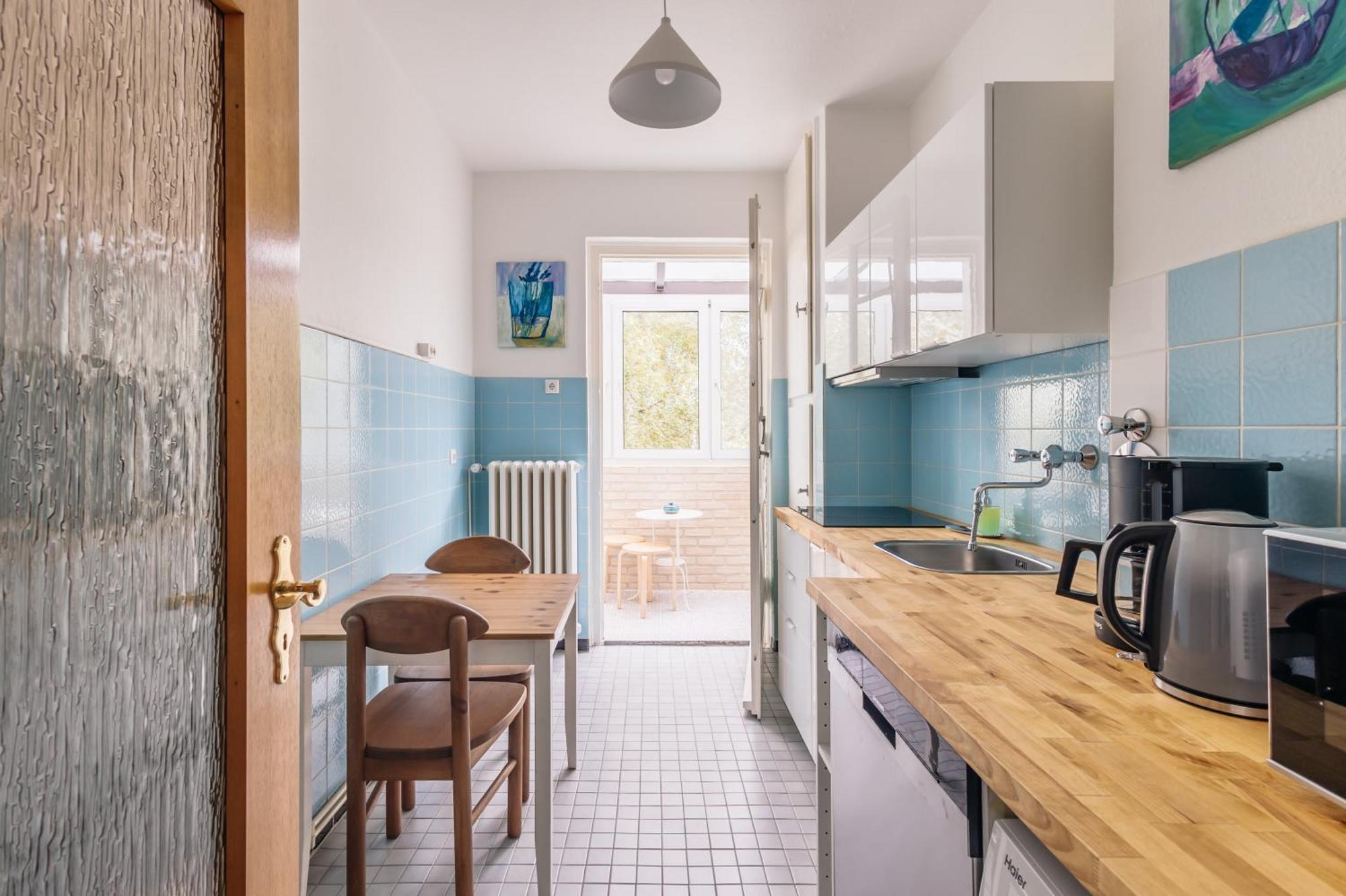 Centrally Located 2-room * Hannover