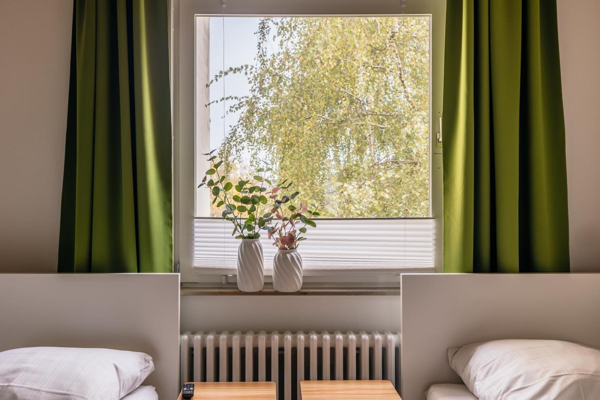 Centrally Located 2-room