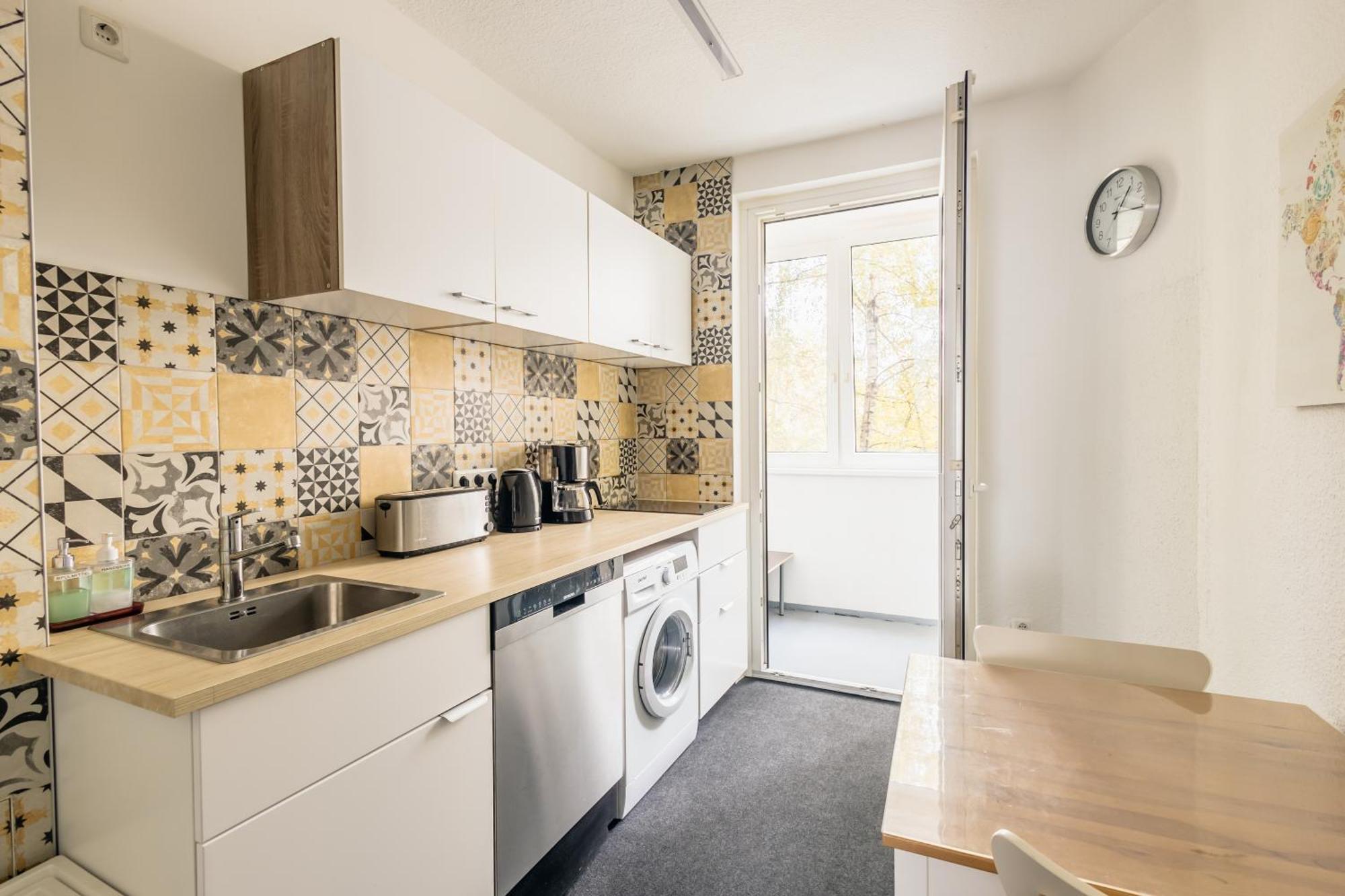 Centrally Located 2-room Hannover