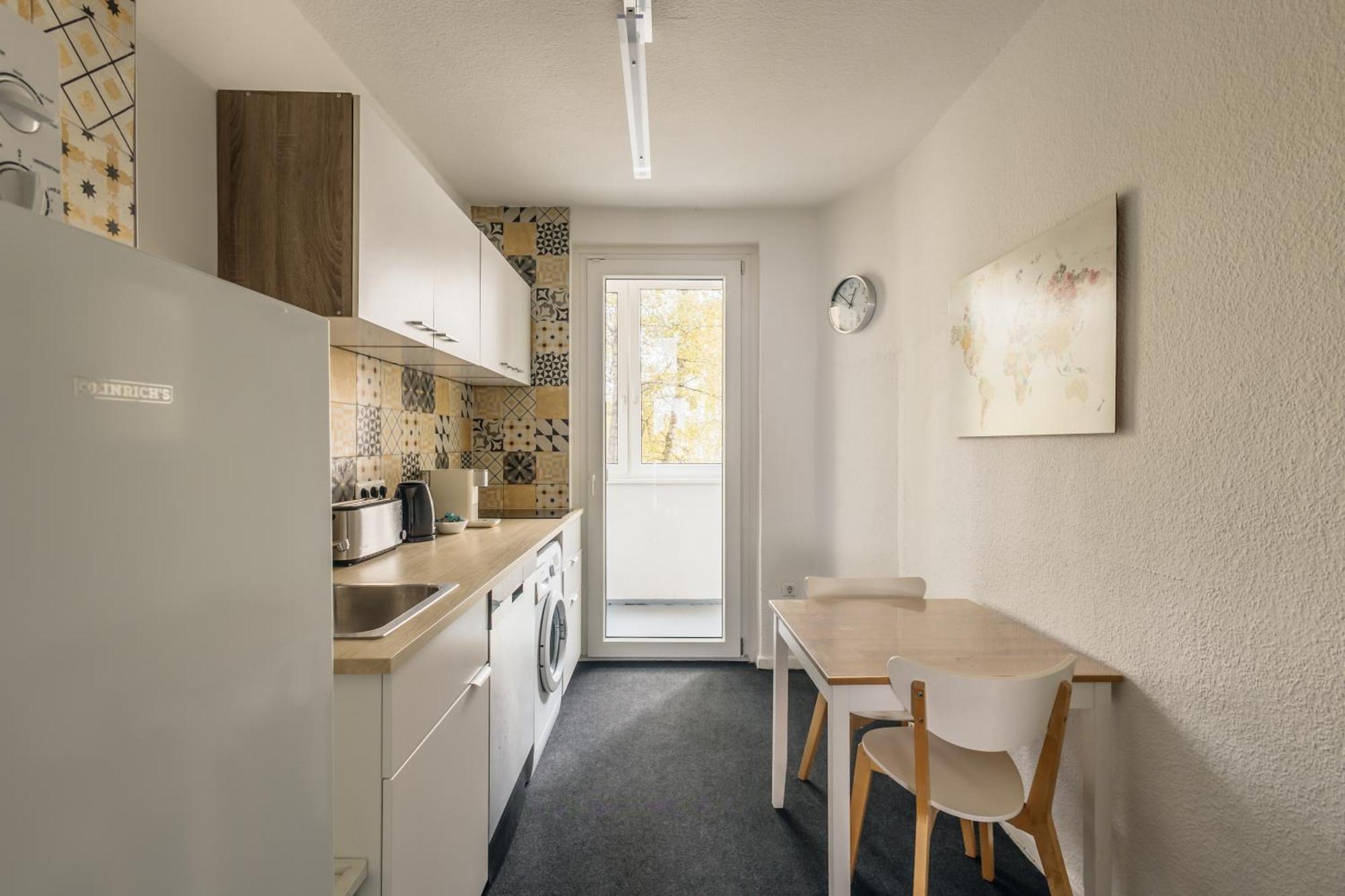 Centrally Located 2-room * Hannover